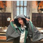 美女魔法使い登場！新唯、スラリ美脚が映える『ハリー・ポッター』コス披露！