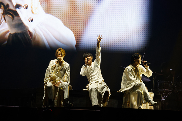 「NEWS 20th Anniversary LIVE 2023 NEWS EXPO」横浜アリーナ公演オフィシャルレポート！