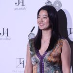 【動画】すみれがエレガントなドレスでフォトコールに登場！＜JUN ASHIDA / TAE ASHIDA 60TH ANNIVERSARY S/S 2024＞