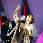 【写真特集】山本彩、圧倒的な存在感で歌声を響かせる！クールな迷彩柄コーデで登場＜UNI9UE PARK’23＞