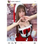 真島なおみからのクリスマス告知！キュートなサンタコスとウィンクがファンのハートを射抜く！