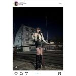 フリーモデル・cerina、美脚際立つミニスカート＆ロングブーツ姿に賞賛の声！「めちゃくちゃ綺麗」
