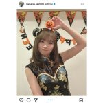 秋元真夏、美二の腕のぞくノースリーブチャイナ服が可愛すぎると話題に！