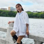 【写真特集】安部七波さん、白シャツに黒のミニ丈ボトムスで美脚アピール！「福岡マラソンで今年も走ります」＜ベストオブミス福岡大会本部長＞