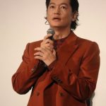 井浦新、アイドルと共同生活をしたおっさん役を演じる「観た人に寄り添う作品です。」＜『つんドル』公開記念舞台挨拶＞