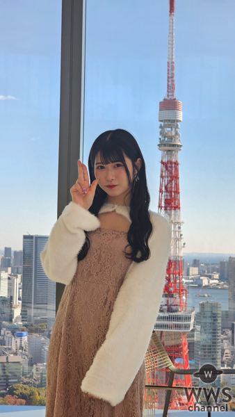 麻布台ヒルズ開業直前にJams Collection（ジャムズ）・一宮彩夏が可愛すぎる白×ピンクのワンピースでイチ早く登場！