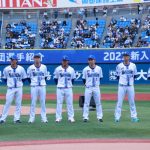 度会隆輝選手、背番号4の新ユニフォームで「幸せを届けられるように頑張ります」と抱負を語る！＜横浜DeNAベイスターズ ファンフェスティバル2023＞