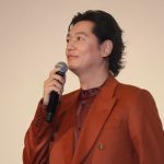 井浦新、アイドルと共同生活をしたおっさん役を演じる「観た人に寄り添う作品です。」＜『つんドル』公開記念舞台挨拶＞