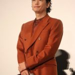井浦新、アイドルと共同生活をしたおっさん役を演じる「観た人に寄り添う作品です。」＜『つんドル』公開記念舞台挨拶＞