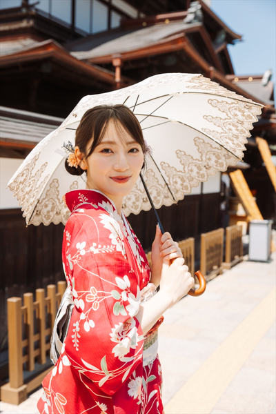 松井咲子、浴衣を脱いで現れる妖艶な赤ランジェリーSHOTを公開！今までで一番リアルな姿を見せた3rd 写真集が発売決定！