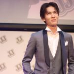 【写真特集】王子様すぎる「#国民的彼氏」グランプリKan・toshi・狩野朝友海がスーツ姿で登場！＜JJモデルオーディション2023＞