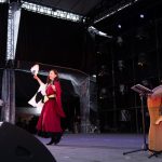 【写真特集】シンガーソングライター・TOMO、和をテイストにした紅白の麗しい衣装でオープニングアクトを飾る！〈PEACE STOCK 78’ HIROSHIMA 2023〉