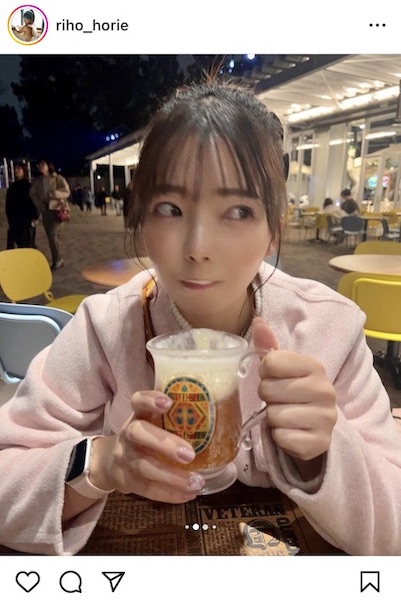 堀江りほ、ビールでほろ酔いデート気分のSHOTを披露！コロコロ変わる笑顔がキュート！