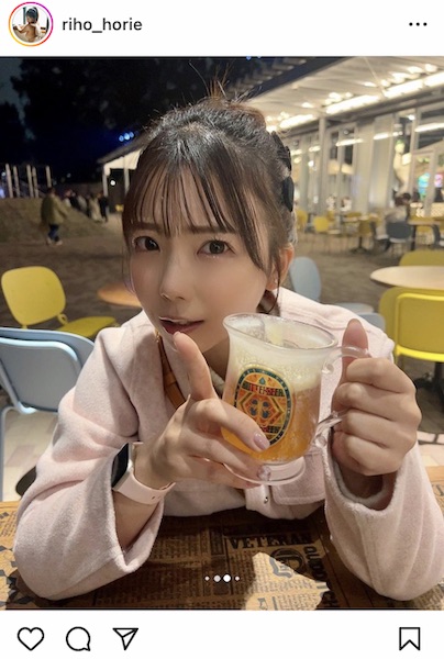 堀江りほ、ビールでほろ酔いデート気分のSHOTを披露！コロコロ変わる笑顔がキュート！