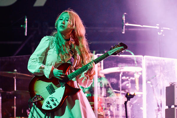 GLIM SPANKY、H2 Energy Festivalにて熱いステージを繰り広げる！〈JAPAN MOBILITY SHOW 2023〉