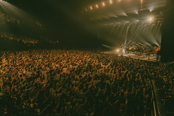 あいみょん、全国ライブツアーレポートを公開！「AIMYON TOUR 2023 -マジカル・バスルーム- Additional Show」セミファイナル