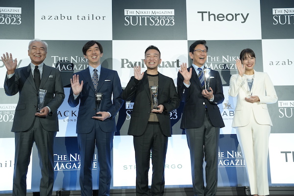 広瀬アリス、　第6回【SUITS OF THE YEAR 2023（スーツ・オブ・イヤー）】を受賞！真っ白なスーツで登場！