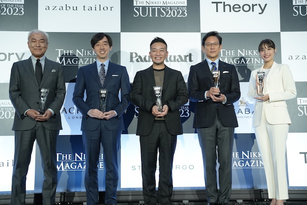 広瀬アリス、　第6回【SUITS OF THE YEAR 2023（スーツ・オブ・イヤー）】を受賞！真っ白なスーツで登場！