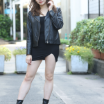 【写真特集第1弾】会社員・白瀬みさとさん、クールなブラックコーデでミニスカから美脚アピール！ 「地元・佐賀では唐津湾の海浜に続く虹の松原がオススメ。今後も新しい自分を表現したい。」 ＜2023レディ・ユニバースジャパン東京代表＞