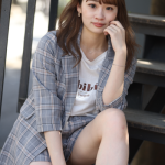【写真特集第2弾】会社員・白瀬みさとさん、チェック柄のセットアップで美脚アピール! 「内面からも磨きをかけ、日本代表を目指します。」 <2023レディ・ユニバースジャパン東京代表>