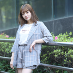 【写真特集第2弾】会社員・白瀬みさとさん、チェック柄のセットアップで美脚アピール! 「内面からも磨きをかけ、日本代表を目指します。」 <2023レディ・ユニバースジャパン東京代表>